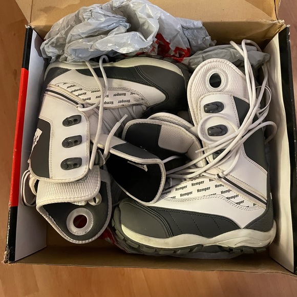 Shoes - Kemper Snowboarding Boots